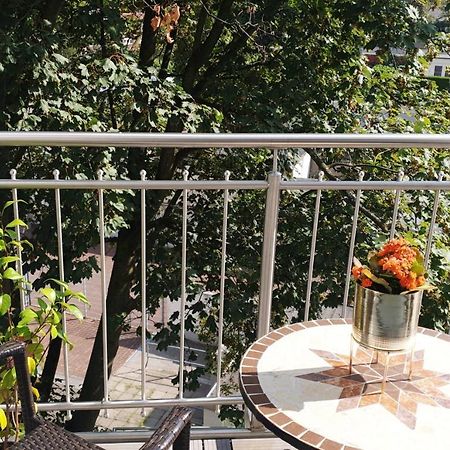 Moderne Zweizimmerwohnung Эссен Экстерьер фото