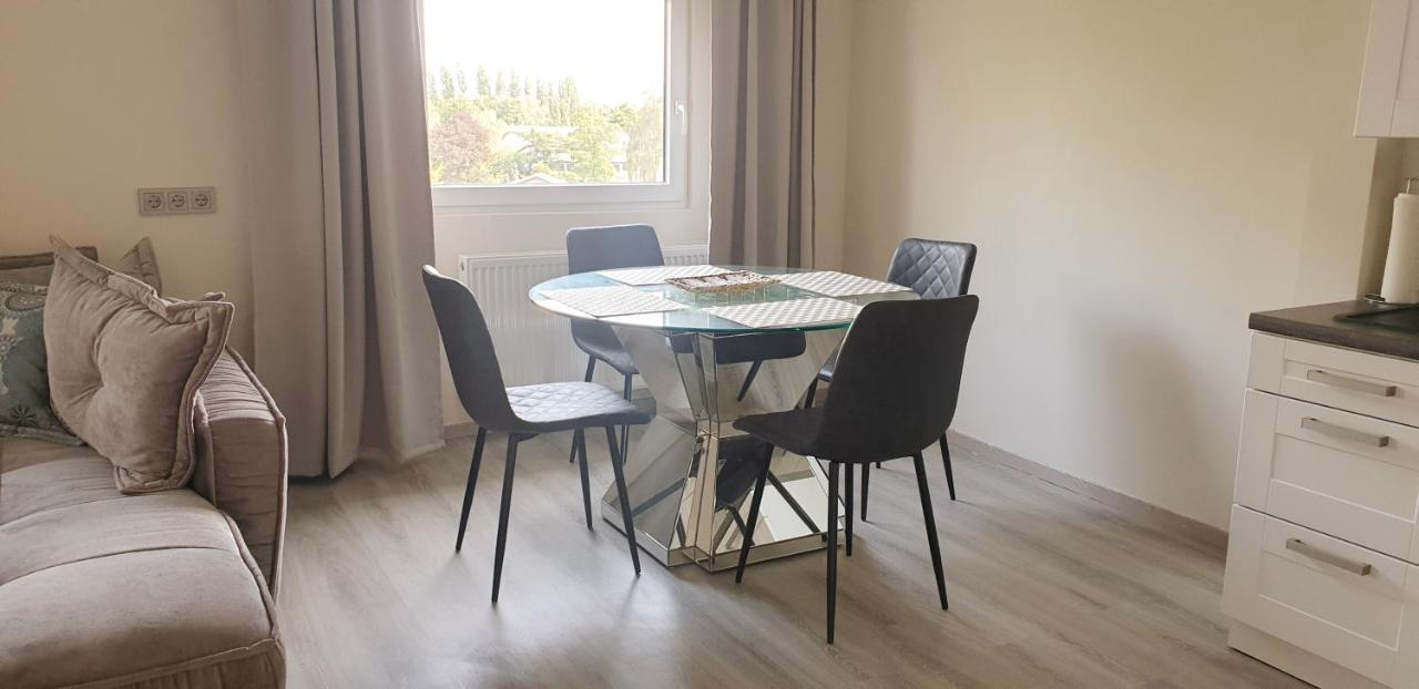 Moderne Zweizimmerwohnung Эссен Экстерьер фото