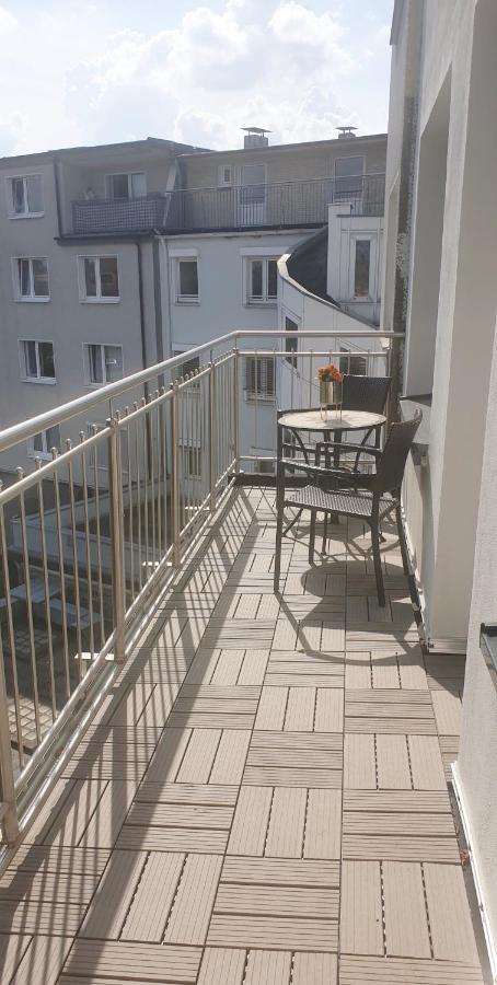 Moderne Zweizimmerwohnung Эссен Экстерьер фото