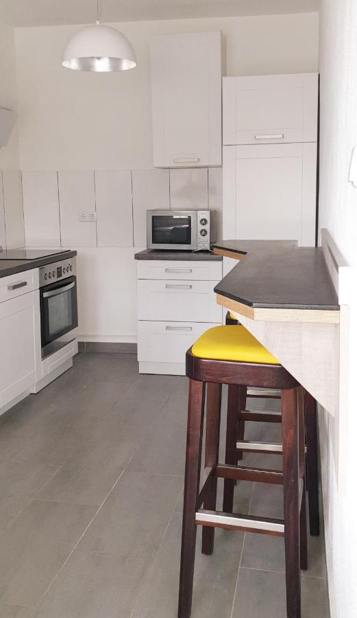 Moderne Zweizimmerwohnung Эссен Экстерьер фото
